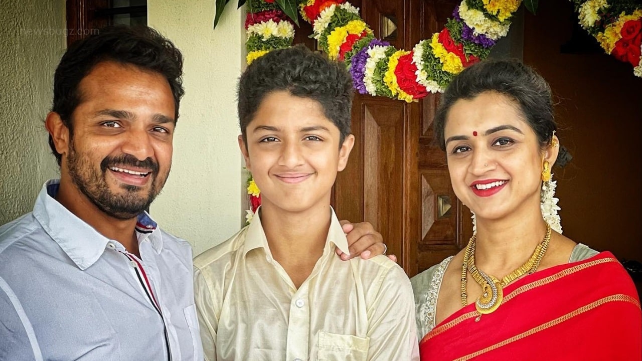 Vijaya Raghavendra and Spandana family