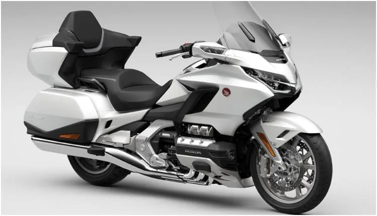 2023 Honda Gold Wing Tour features and specifications.
